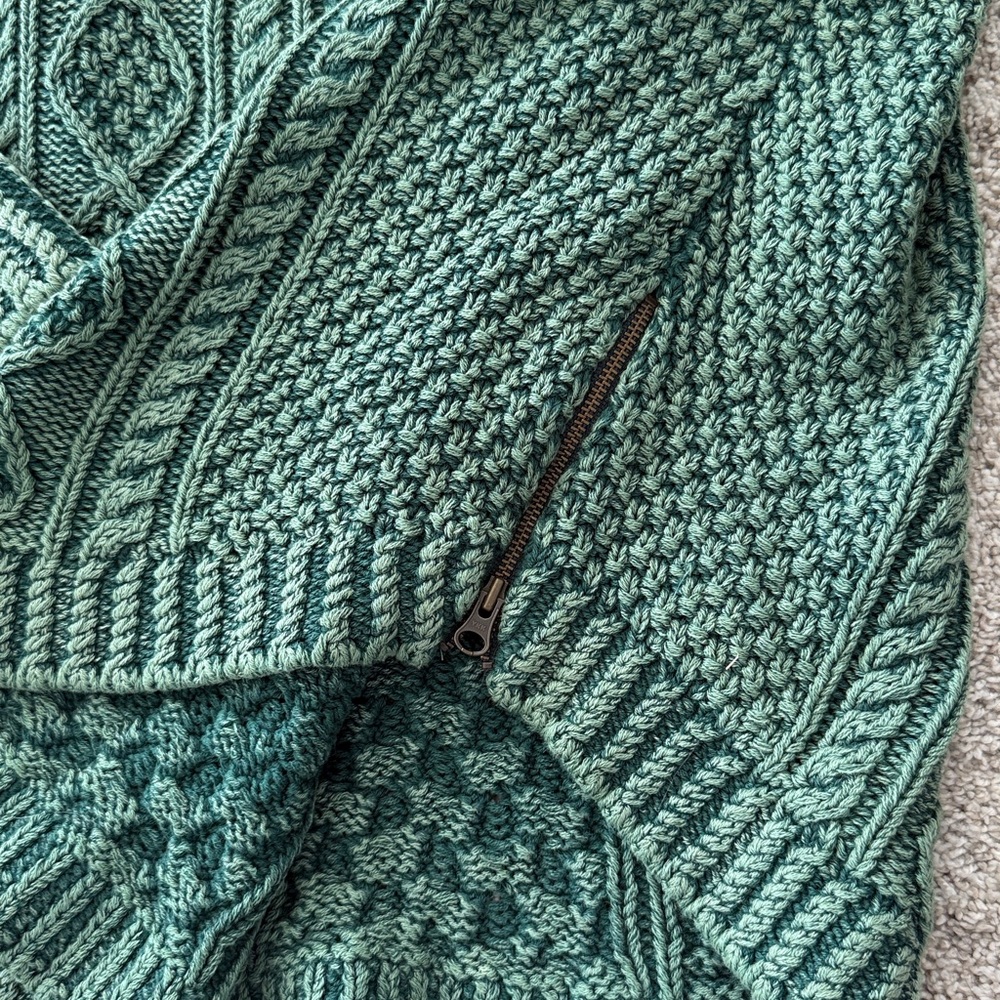 LL Bean Fisherman Sweater Size L - Picture 3 of 5